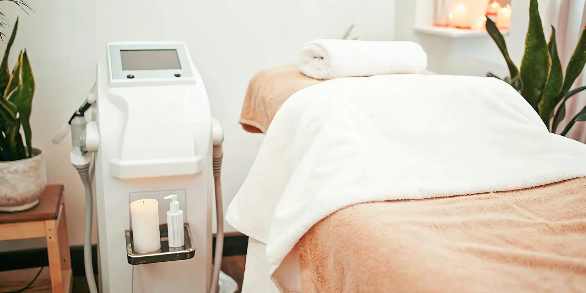 Electromagnetic fat reduction machine in treatment room.