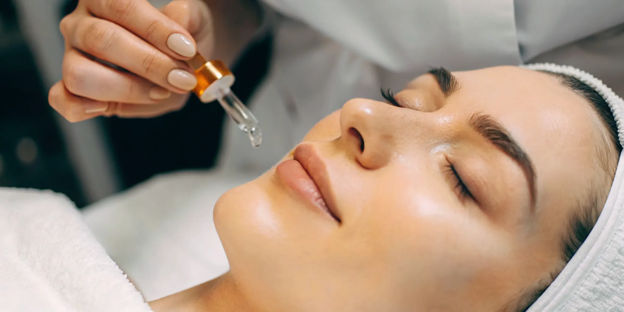 Skinfuse Rescue Calming Complex soothes skin post-treatment.